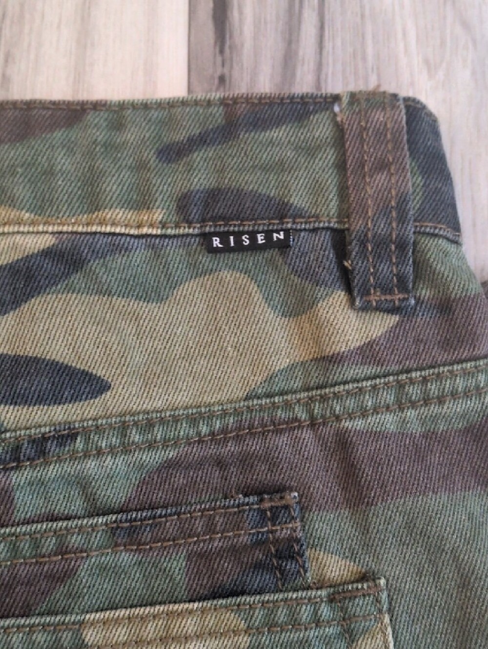 Women’s Camouflage Cargo Shorts with Drawstring Waist - Picture 10 of 14
